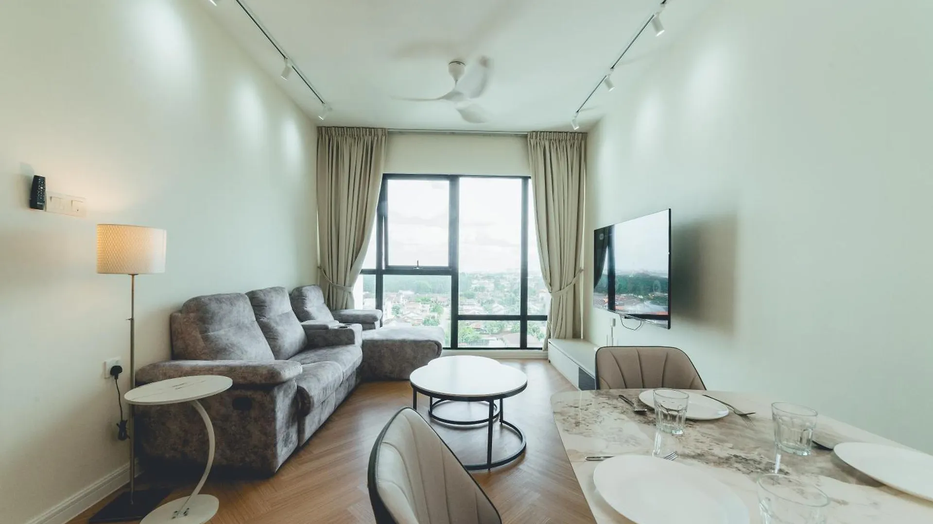 Mosaic Southkey Neonest 2Br 4Pax Midvalley By Our Stay Johor Bahru